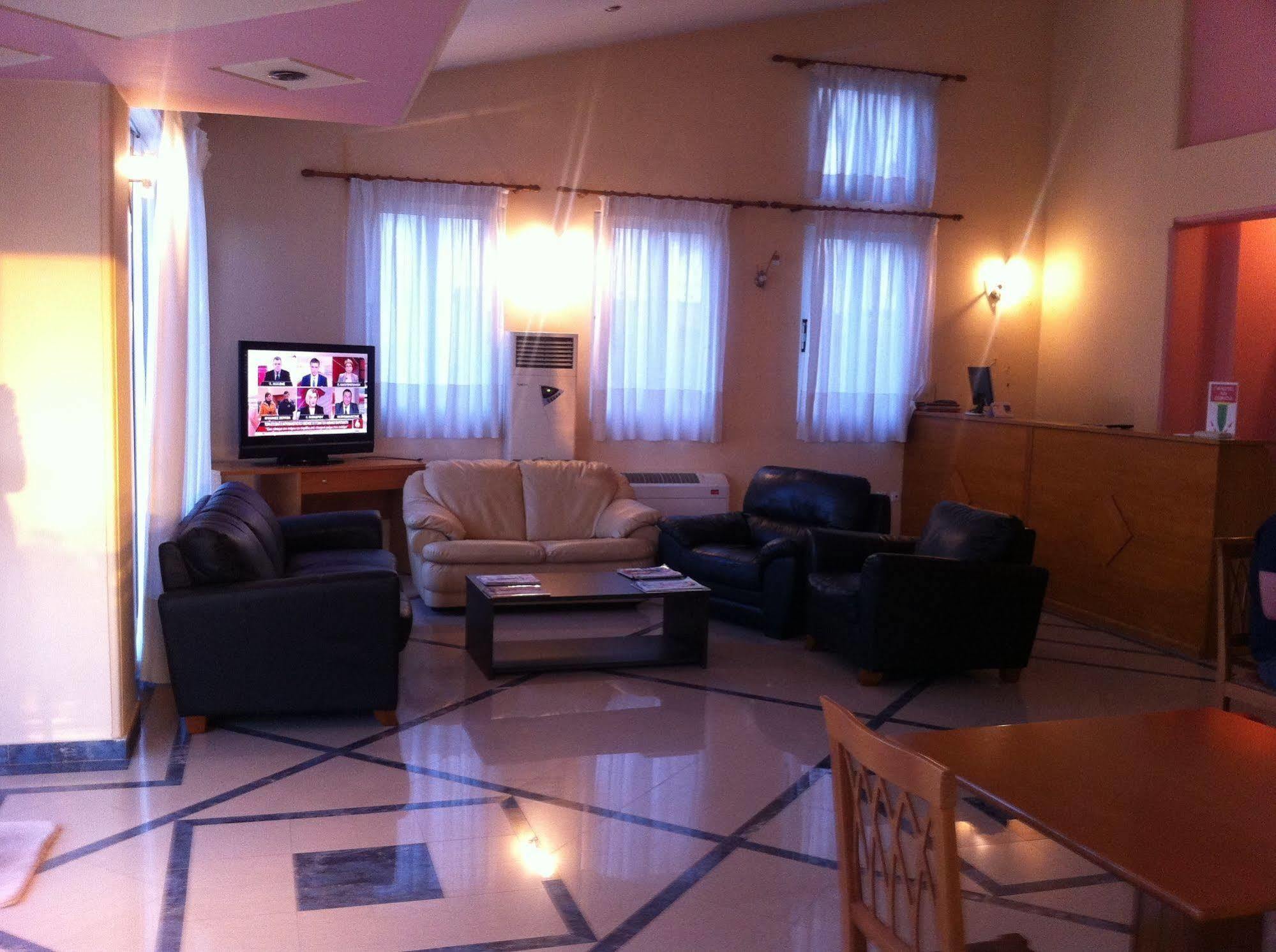 Cybele Guest Accommodation أثينا المظهر الخارجي الصورة