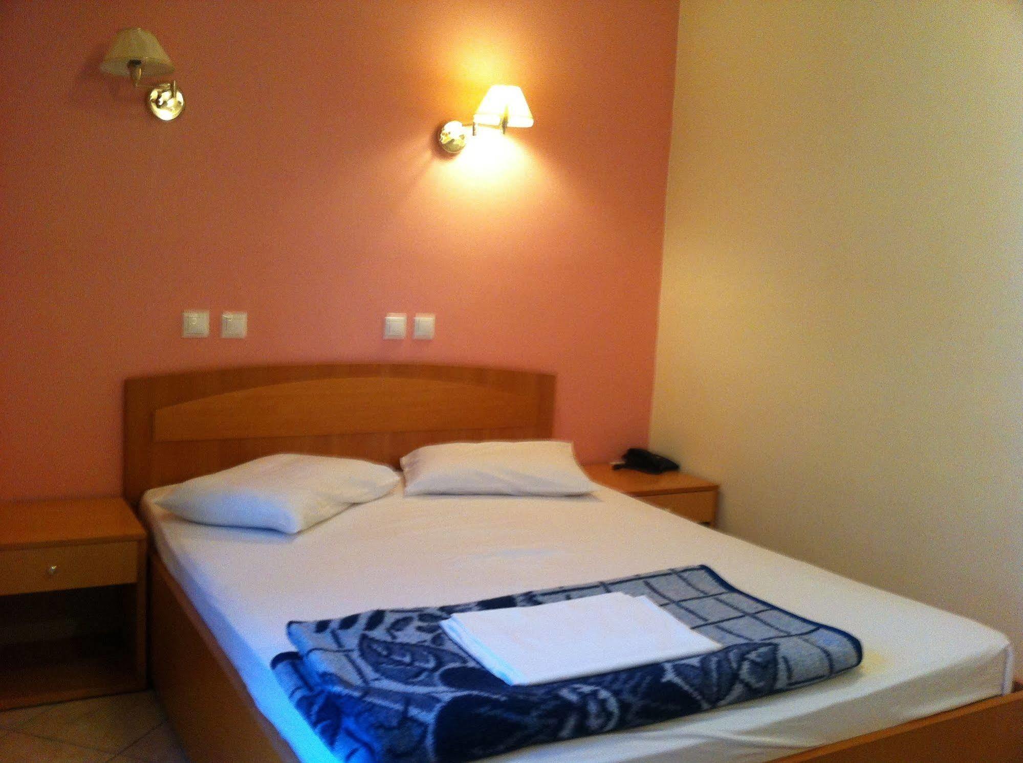 Cybele Guest Accommodation أثينا المظهر الخارجي الصورة
